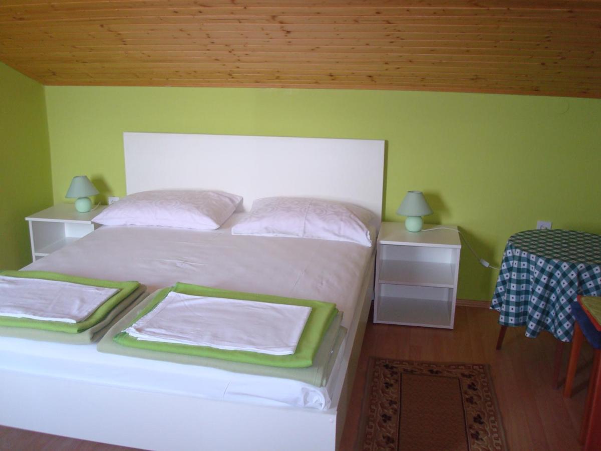 Apartmani Žafaranić Crikvenica Bagian luar foto
